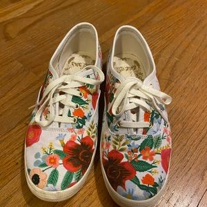 Keds Floral shoes rarely worn, in great condition.